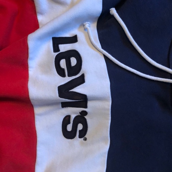 Levi’s cropped hoodie - Picture 2 of 3